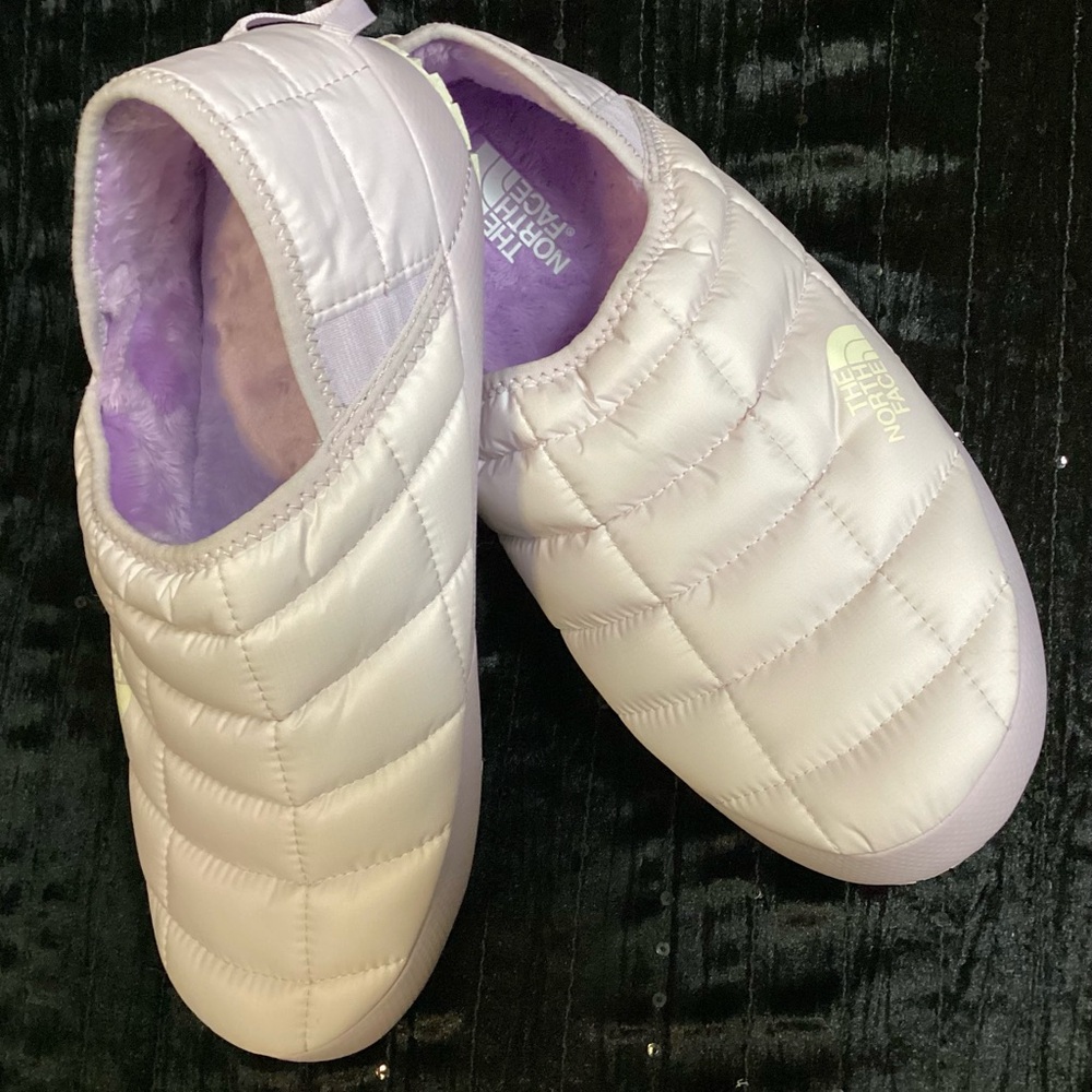 The North Face Winter Lavender Quilted Slip On Mules 10 - Picture 2 of 13